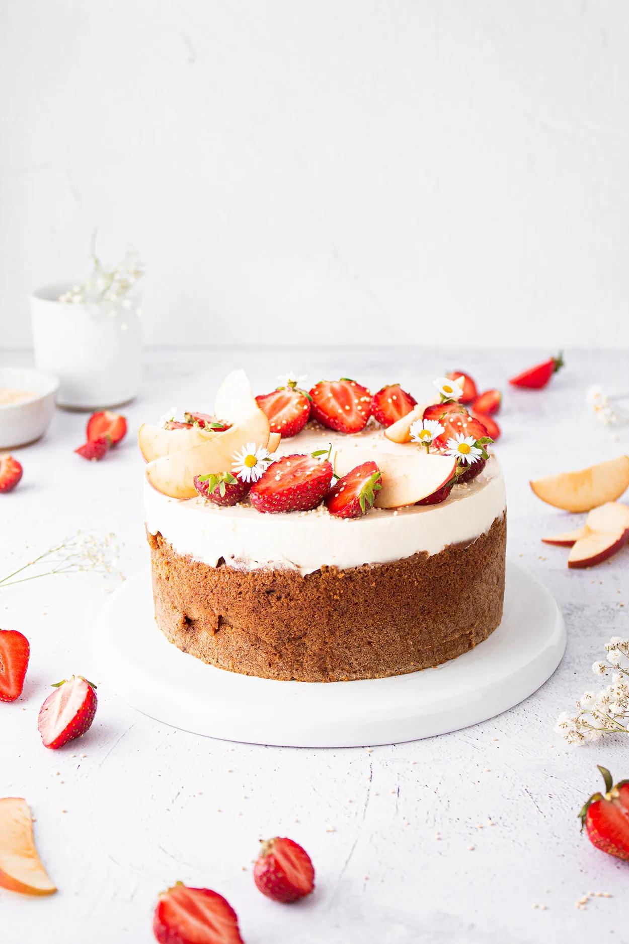 Chai Erdbeer Apfel Kuchen mit Vanillecreme (Vegan) • Kuchen &amp; Törtchen