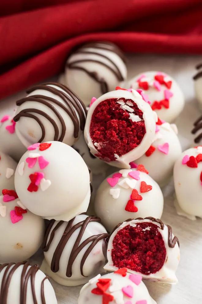 These Red Velvet Cake Balls are dipped in white chocolate and are ...