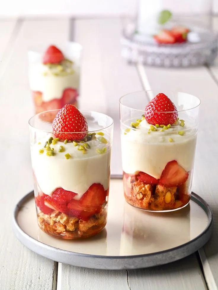 Erdbeer-Tiramisu | Rezept | Dessert rezepte einfach, Einfacher ...