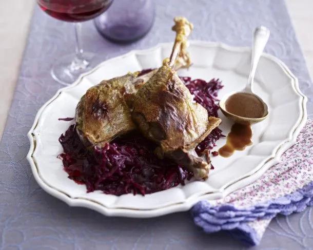 Knusprige Gänsekeulen Rezept | LECKER | Gänsekeulen zubereiten ...