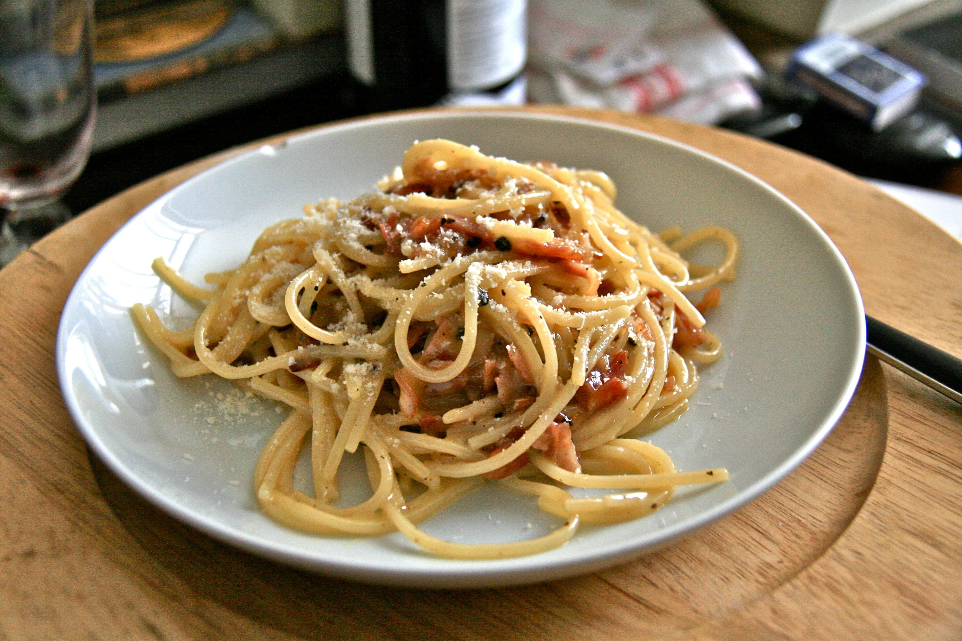 File:Spaghetti alla Carbonara (Madrid).JPG - Wikimedia Commons