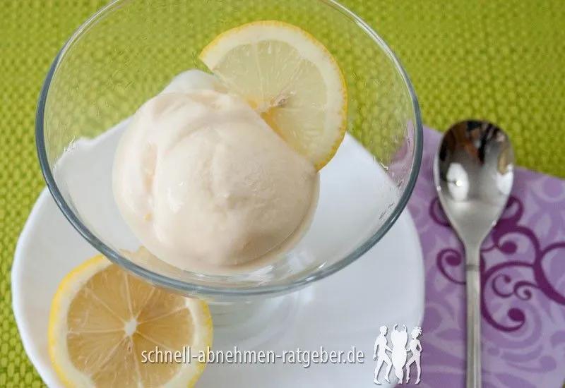 Zitronen-Buttermilch-Eis - Low Carb &amp; So genial erfrischend! › Schnell ...