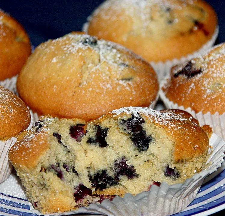 Vanille - Heidelbeer - Muffins von kleinemama3 | Chefkoch.de