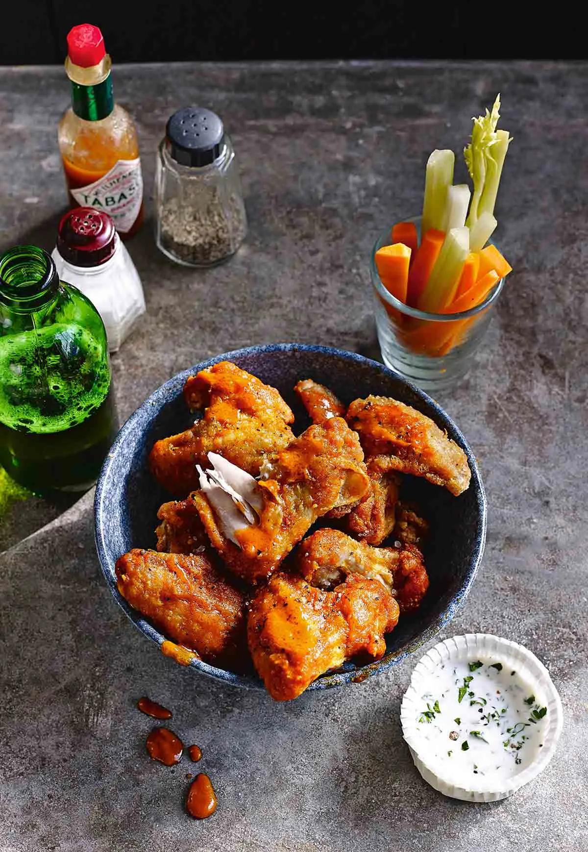 Buffalo Chicken Wings – Leite&amp;#39;s Culinaria