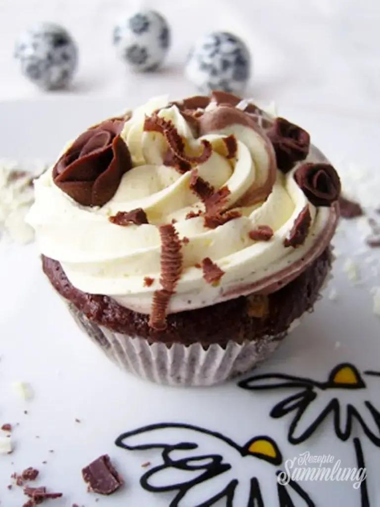 Schokoladen-Cupcakes mit Vanille-Buttercreme - Rezepte Sammlung