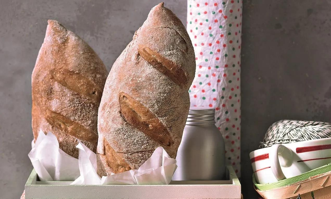Parisienne-Brot mit Kräuterbutter | Kräuterbutter, Kräuterbutter rezept ...