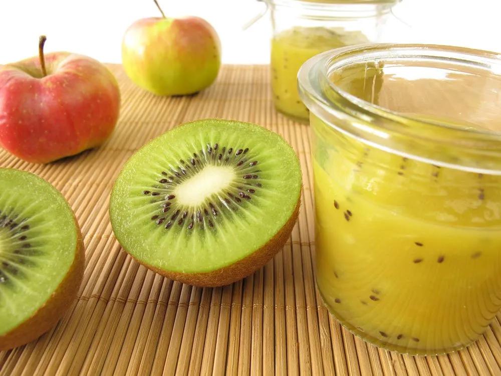 Kiwi-Marmelade: 4 Rezepte für fruchtigen Genuss