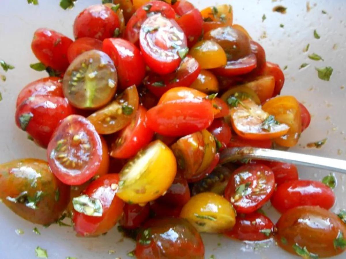 Tomatensalat à la Jamie Oliver - Rezept mit Bild - kochbar.de