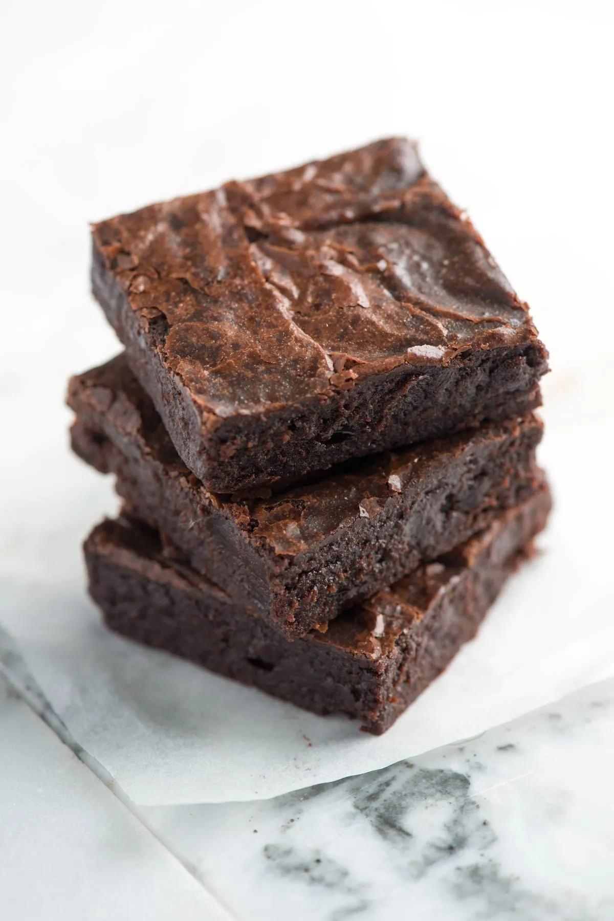 Our Best Easy Fudgy Brownies | Recipe | Brownie recipes, Fudgy brownie ...