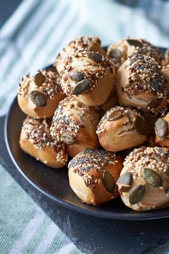 Pin auf Brot und Brötchen