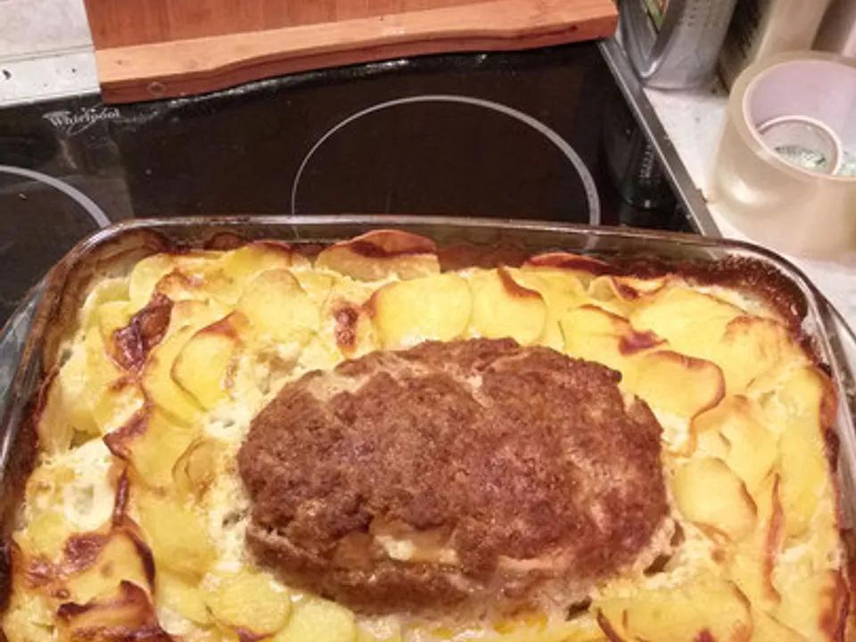 Hackbraten auf Kartoffelgratin von Adriana| Chefkoch