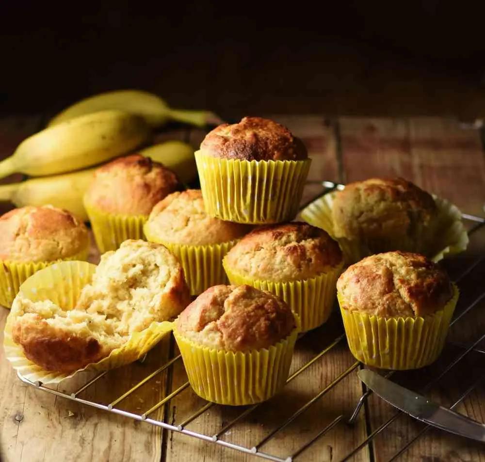 Easy Banana Buttermilk Muffins - Everyday Healthy Recipes