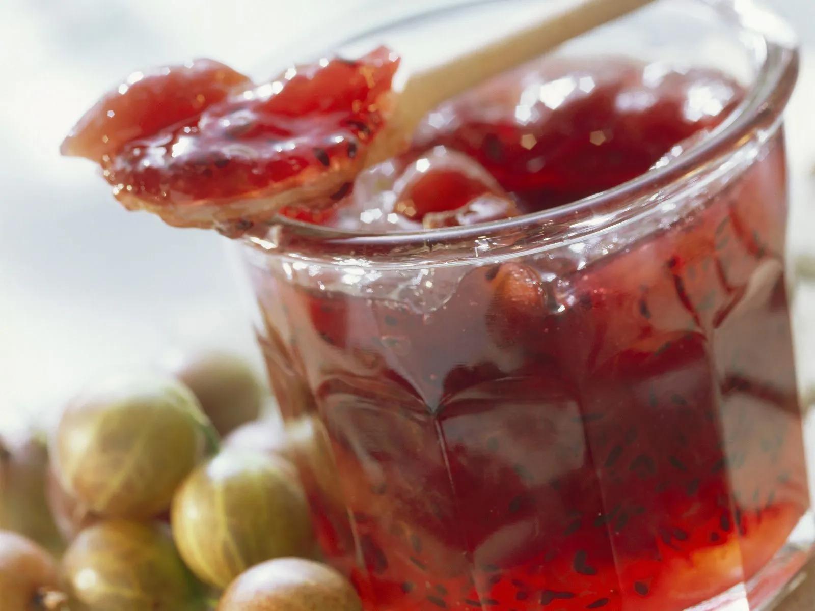Marmelade aus Stachelbeeren Rezept | EAT SMARTER