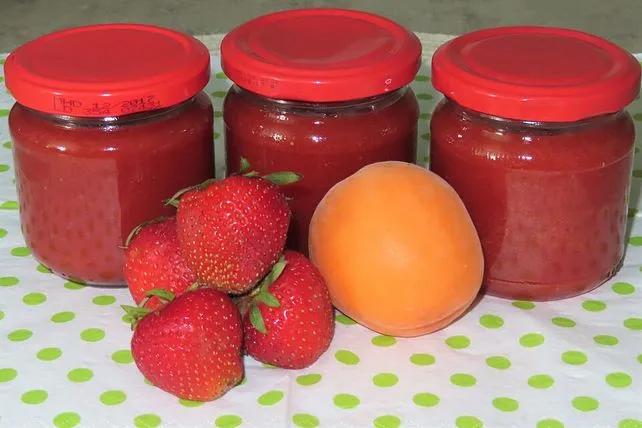Erdbeer - Aprikosen - Marmelade von Stinky07| Chefkoch