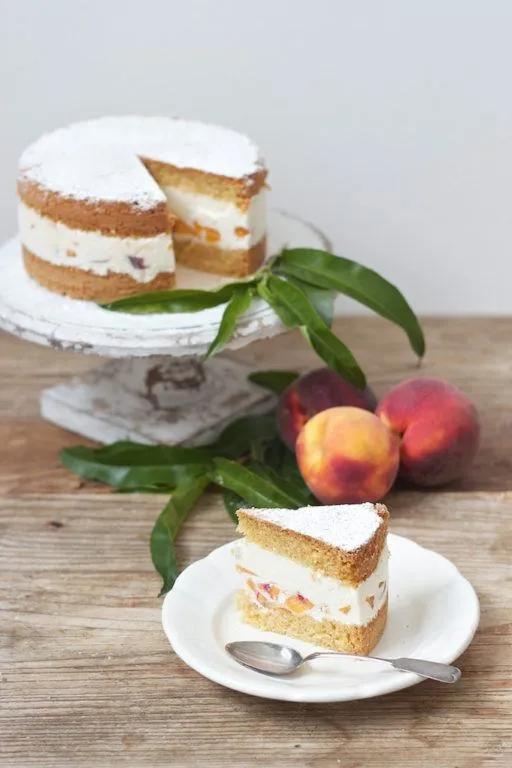 Erfrischende Topfen Pfirsich Torte - Sweets and Lifestyle