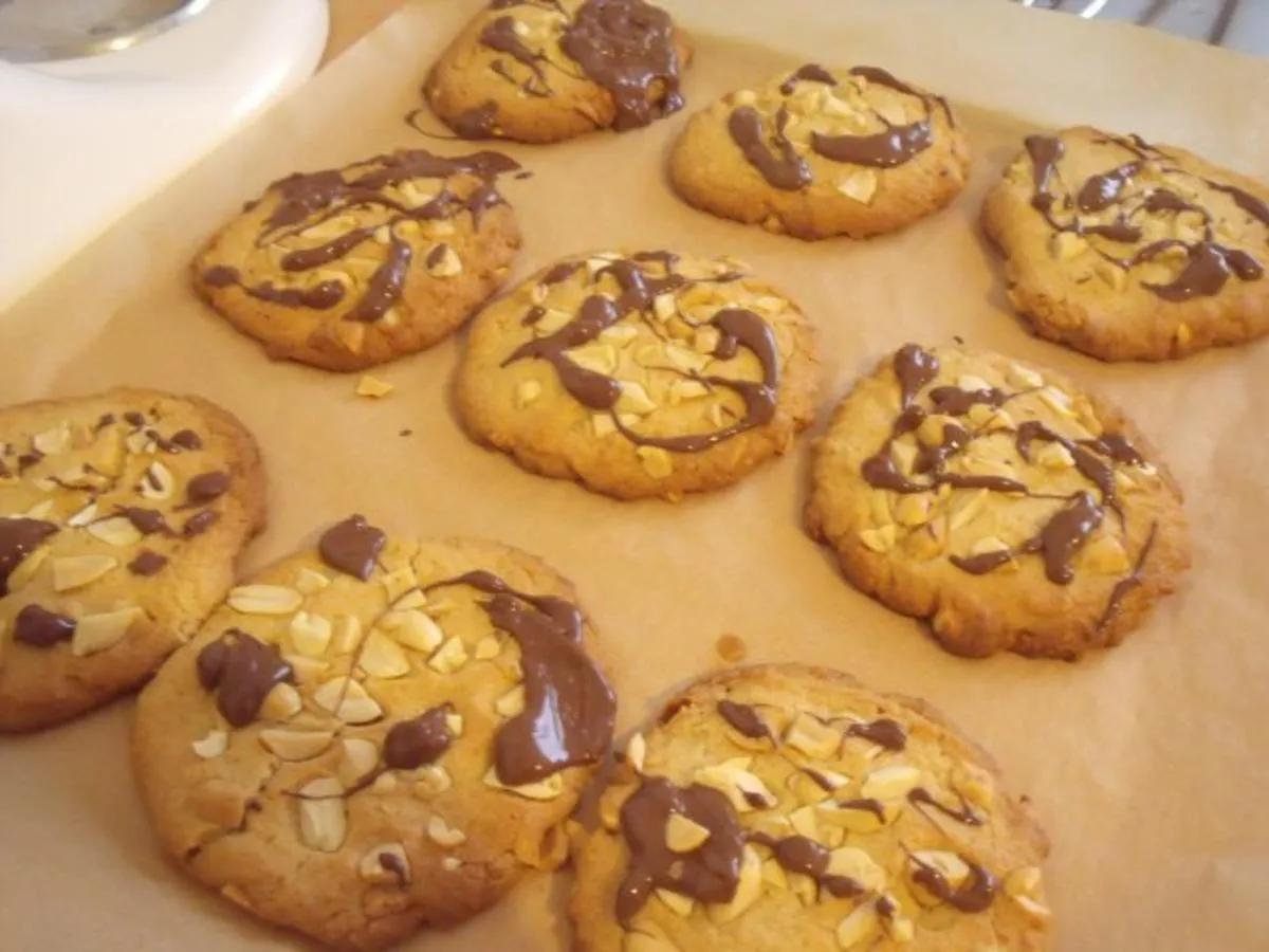 Peanut Cookies / Erdnuss Kekse - Rezept von Elchipanzi | Einfache und ...