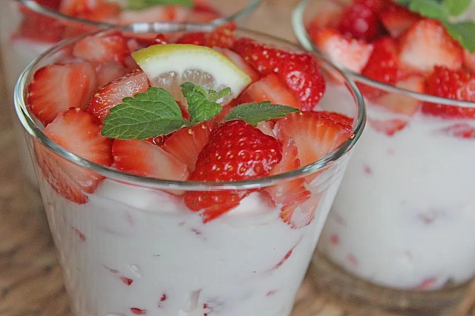 Erdbeeren Mit Quark Sahne Creme — Rezepte Suchen