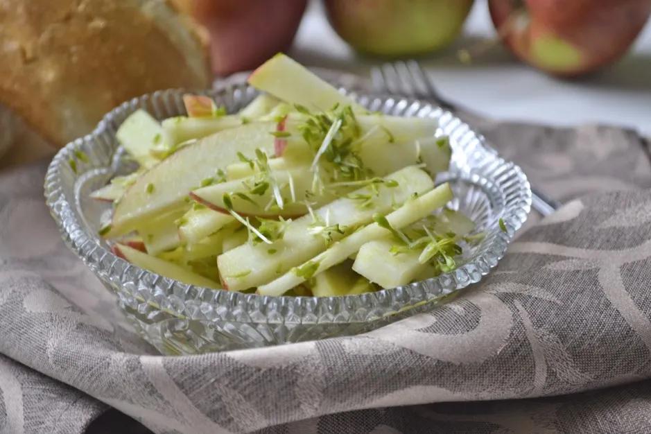 Apfelsalat mit Kresse - Rezept