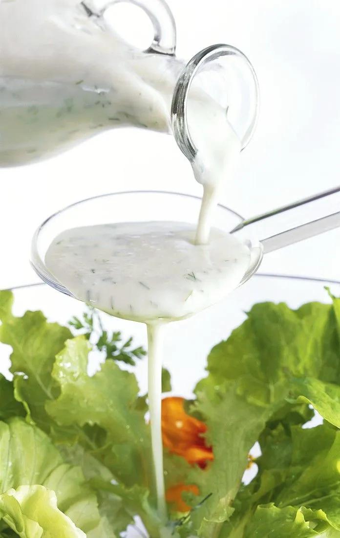 Joghurt-Dressing Rezept | EAT SMARTER