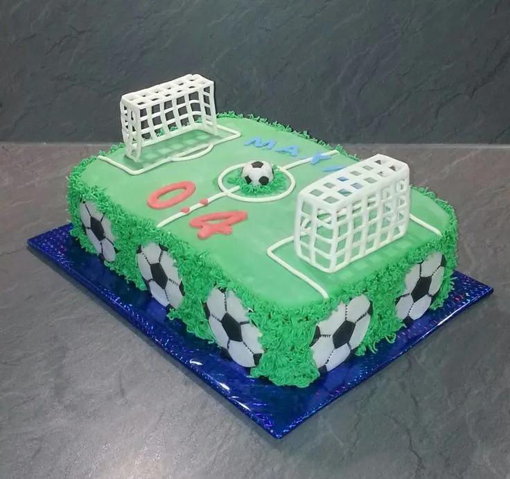 Fußball Feld torte | Fußballfeld kuchen, Kuchen kindergeburtstag ...