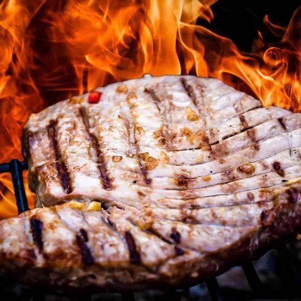 Thunfisch Steaks vom Grill » leckeres Fischgrillrezept | GOURMETmagazin
