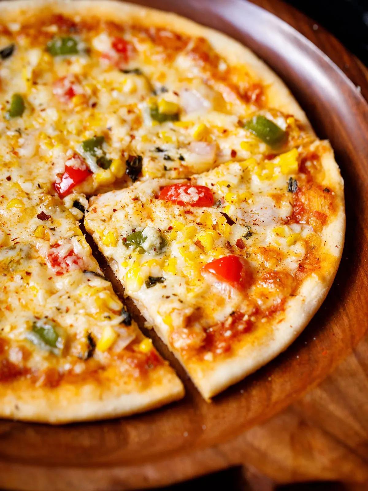 Pizza Recipe | BEST Vegetarian Pizza » Dassana&amp;#39;s Veg Recipes