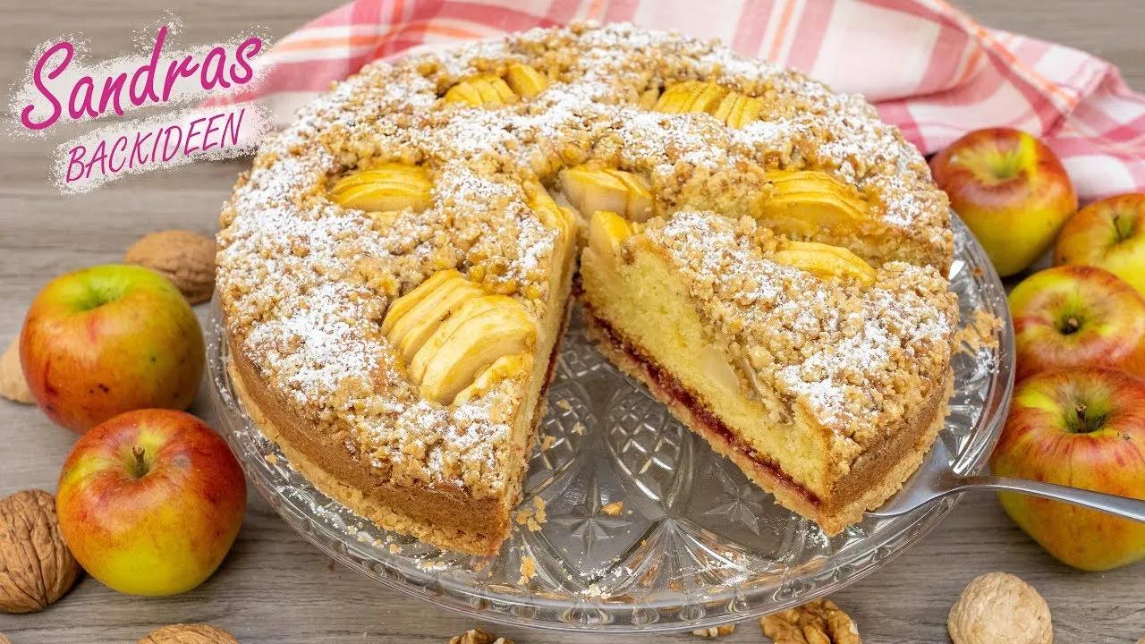 Saftiger Apfelkuchen mit Nüssen und Streusel | Rührkuchen | leichtes ...