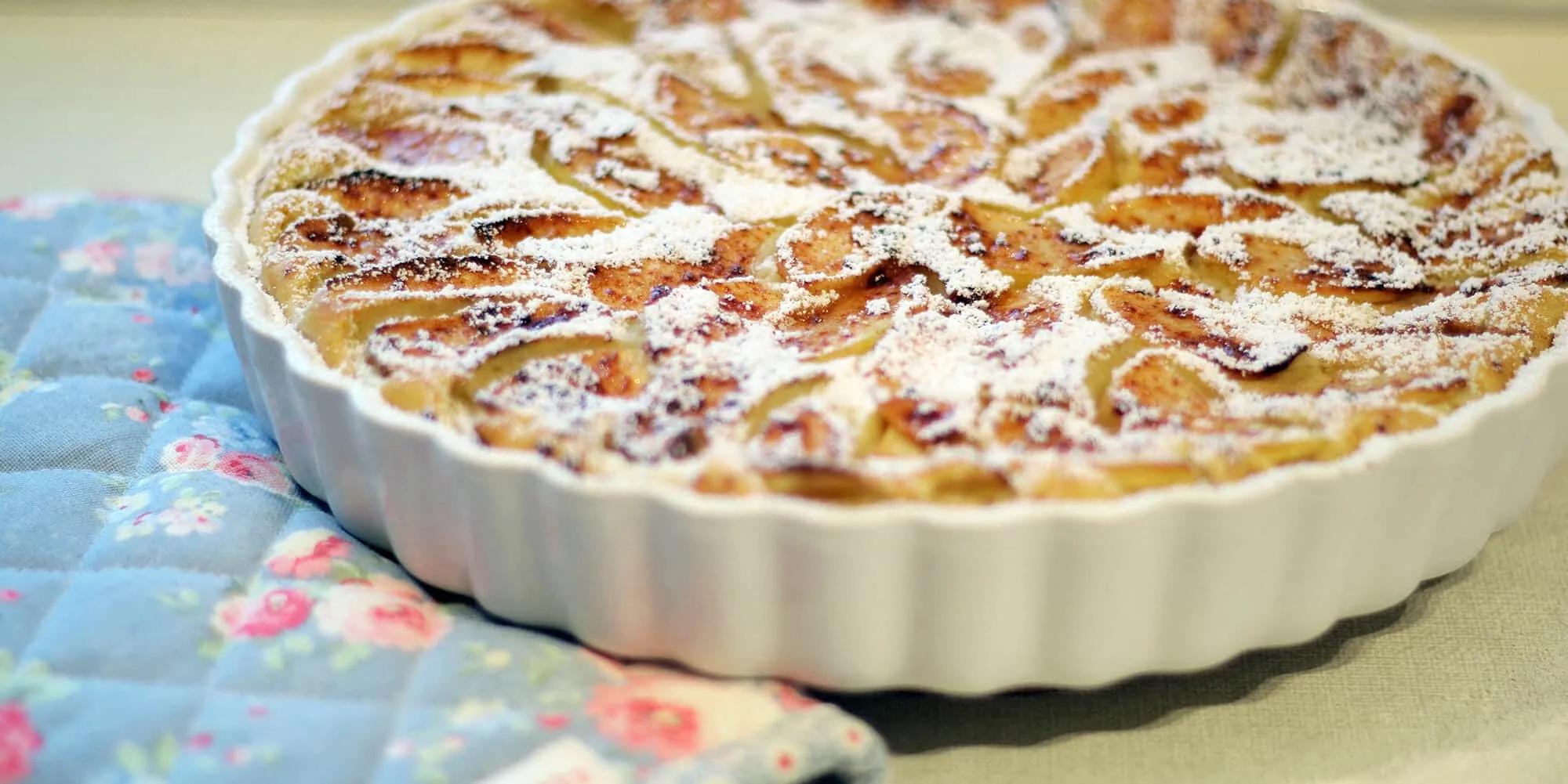 Schneller Ofenpfannkuchen mit Äpfeln (BLW geeignet) - Faminino
