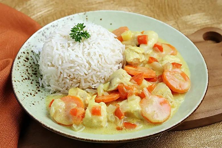 Curry-Huhn mit Basmati Reis - Rezept | GuteKueche.de
