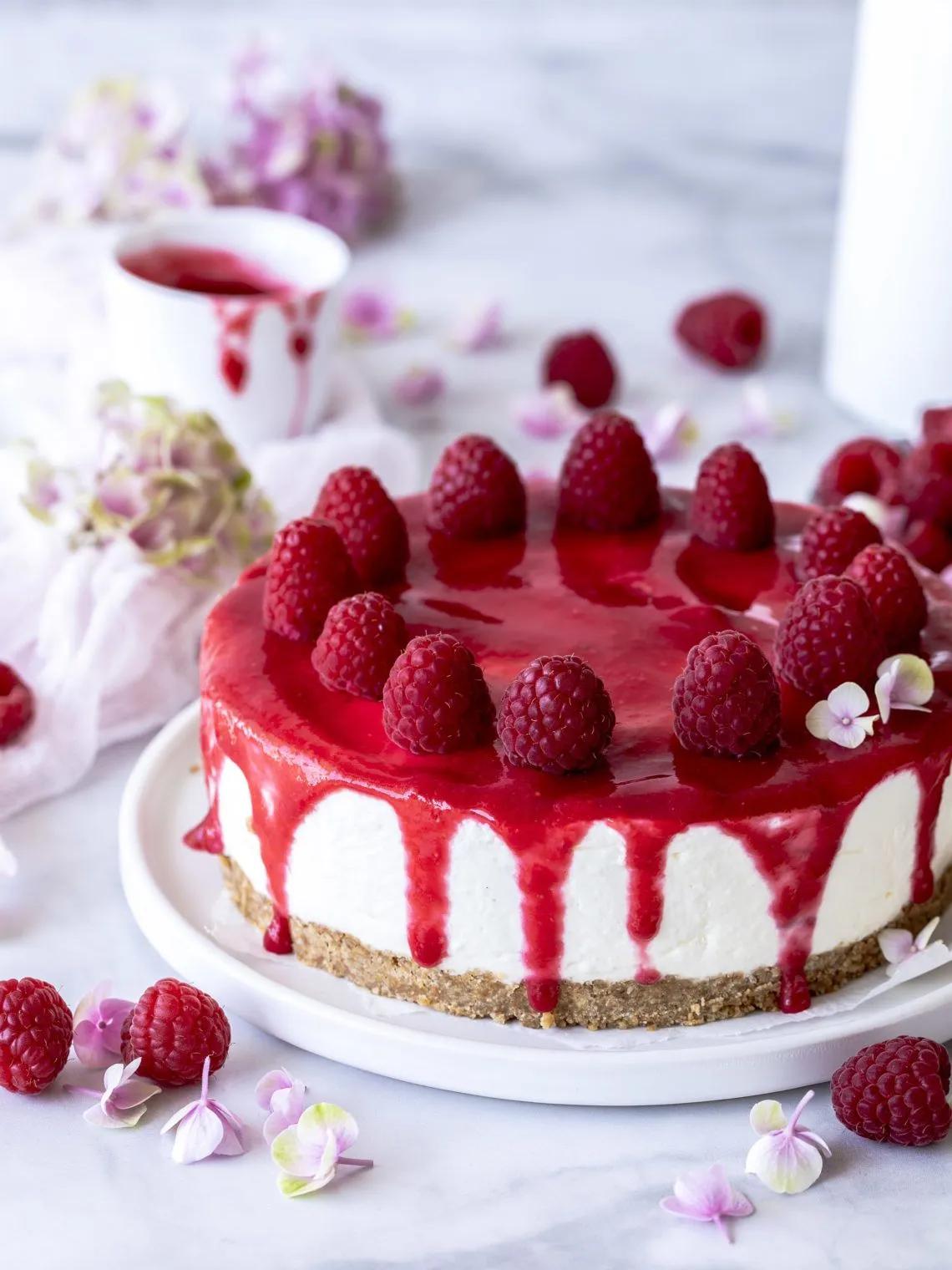 Himbeer-Joghurt-Torte | ohne backen - Emma&amp;#39;s Lieblingsstücke | Rezept ...
