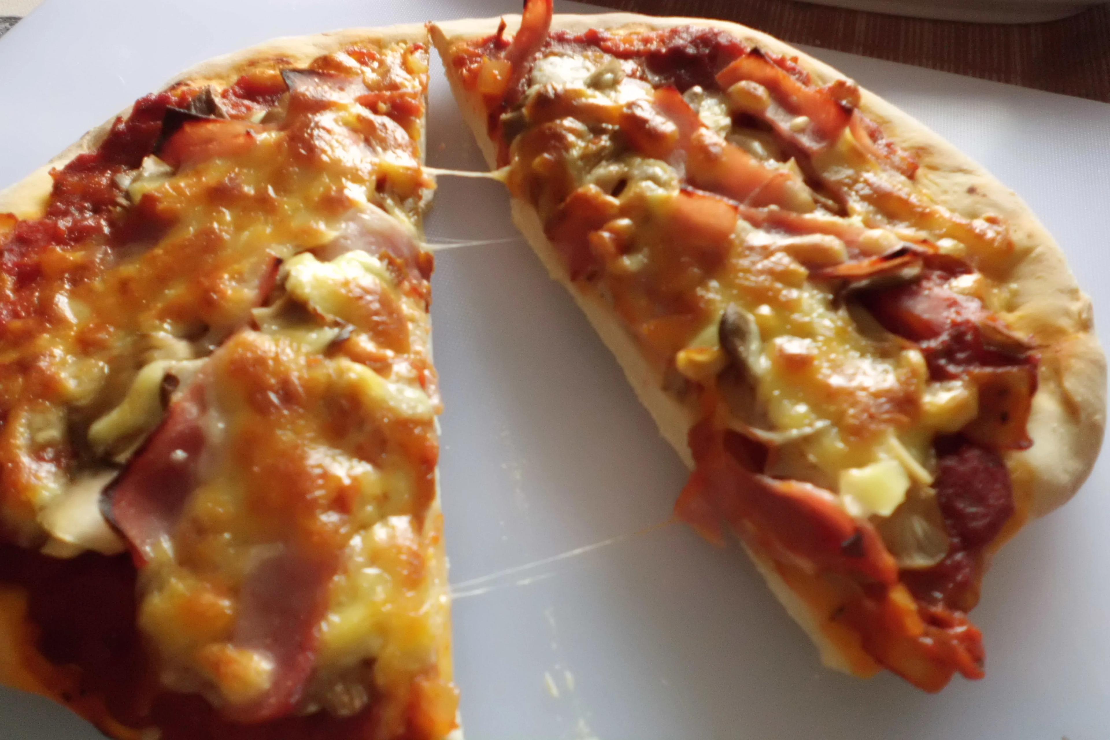 Rezept:Schinken-Pizza - Koch-Rezepte.me