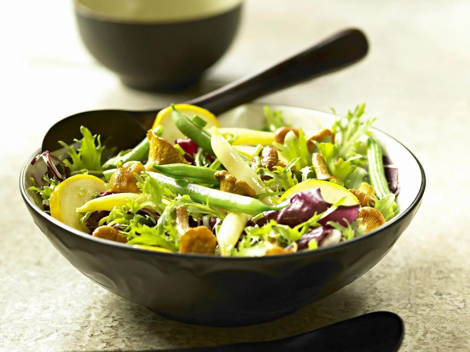 Salat mit Bohnen und Pfifferlingen Rezept | EAT SMARTER
