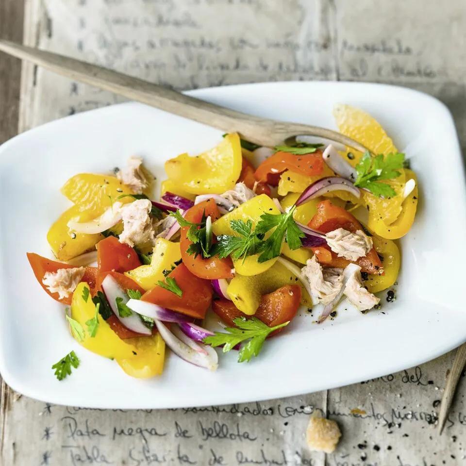 Paprika-Thunfisch-Salat Rezept | Küchengötter