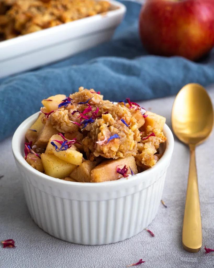 Apple Crumble Recipe with Oats (Vegan)