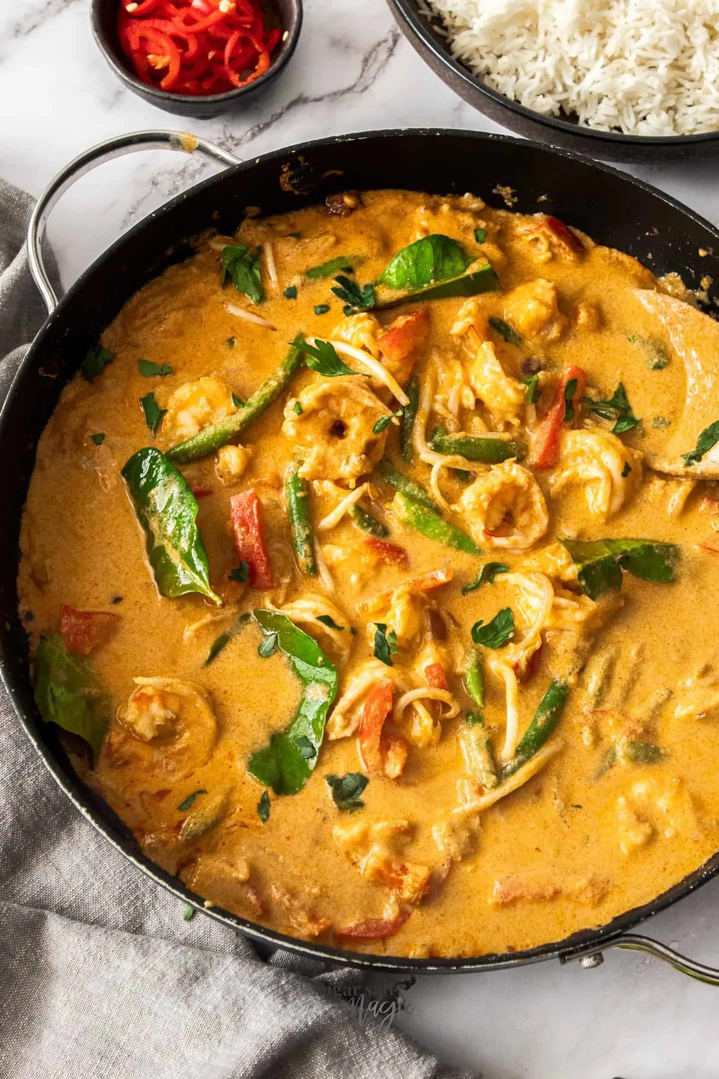 Want a simple curry that is rich and tasty? This Thai Panang Curry with ...