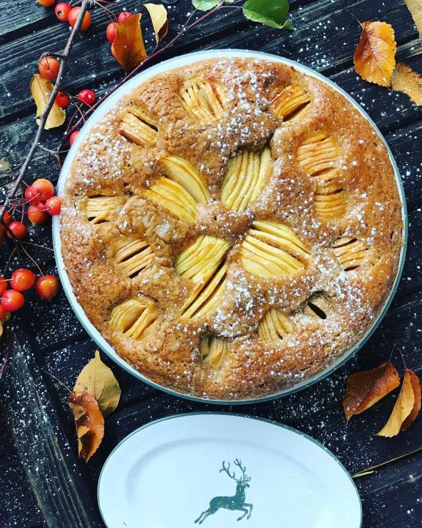 Apfel Dinkel Kuchen - cookiteasy by Simone Kemptner Cakes And More ...