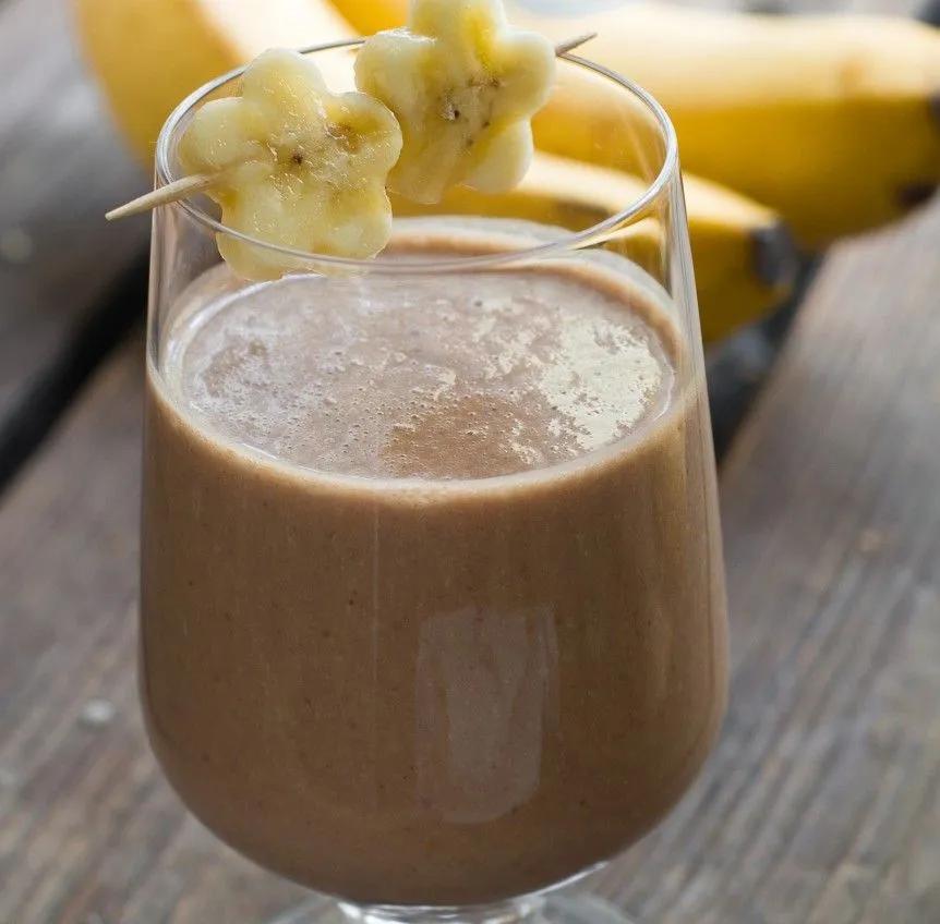 Milchshake mit Banane und Kakao Tags: | Gesunde schokolade, Superfood ...
