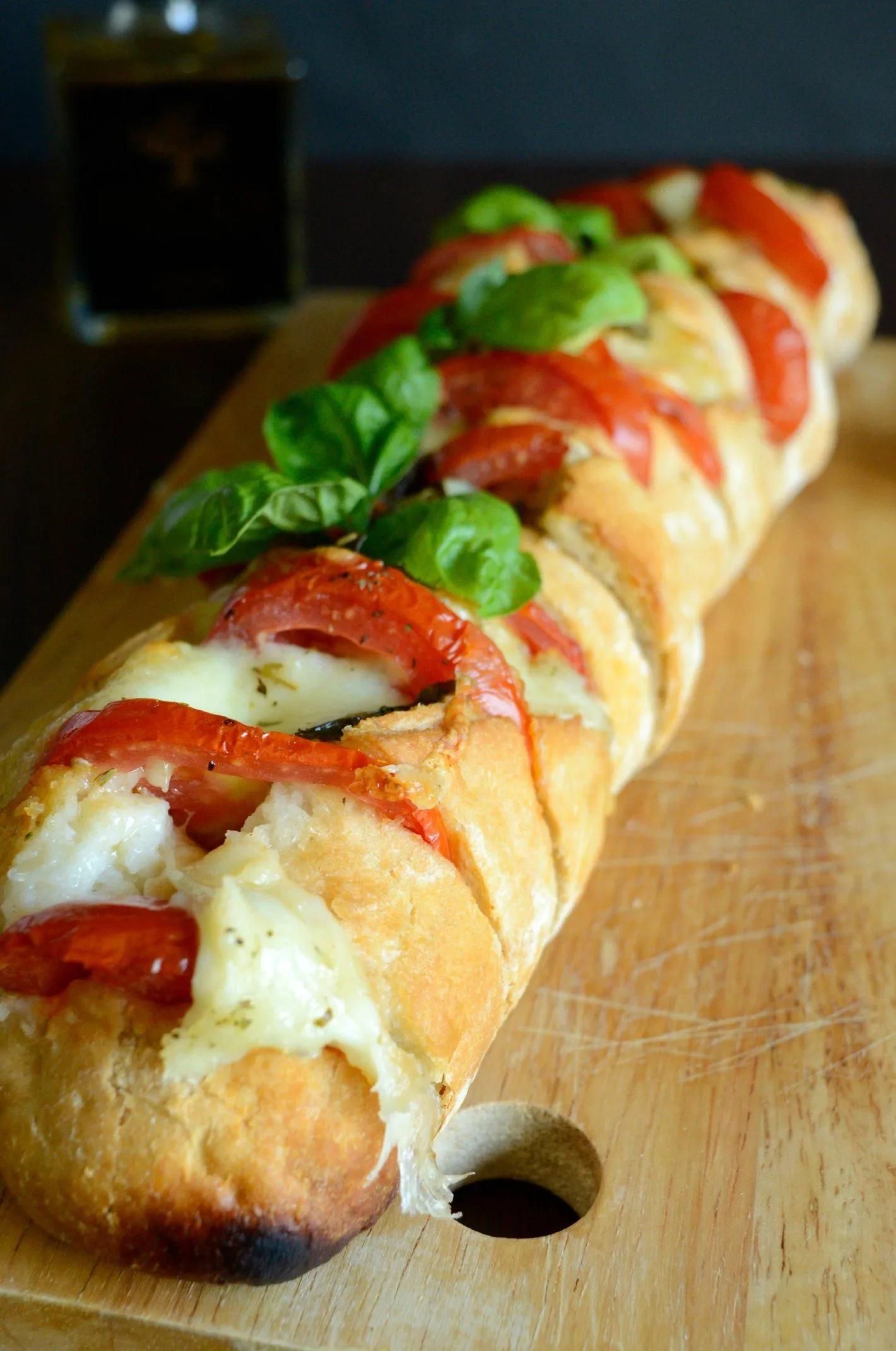 Partybrot Tomate-Mozzarella Good Food, Yummy Food, Delicious, Delish ...