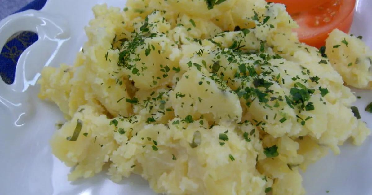Kräuter-Stampfkartoffeln - einfach &amp; lecker | DasKochrezept.de