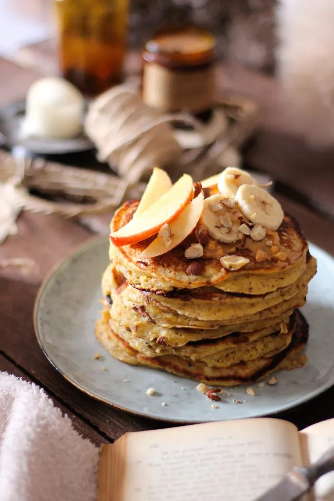 Sahnewölkchen: Rezept für liebste Haselnuss Pancakes mit Apfelfüllung ...