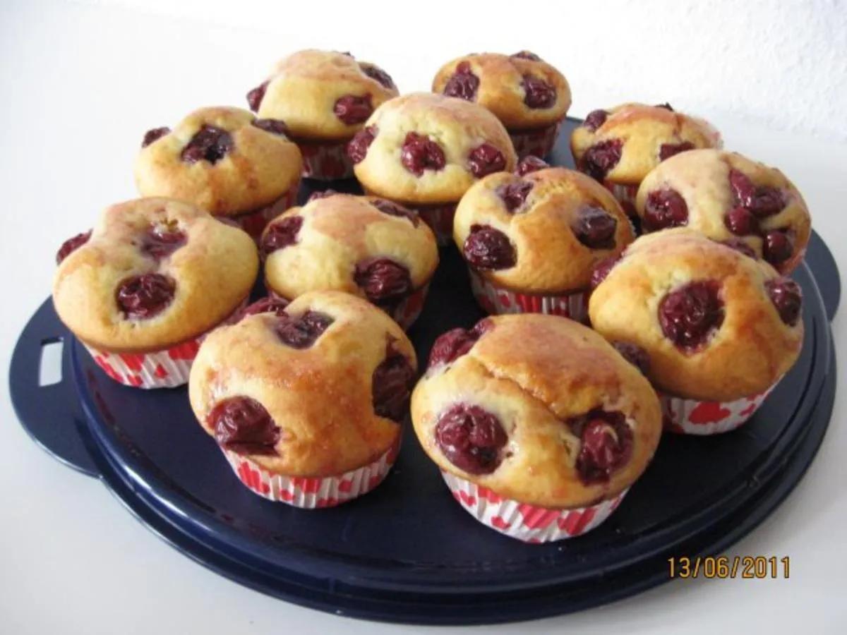 Quark - Kirsch Muffins - Rezept mit Bild - kochbar.de