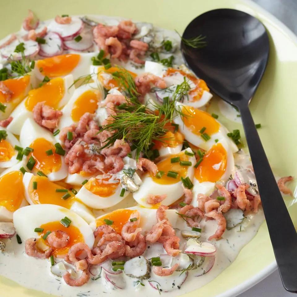 Eiersalat mit Nordseekrabben Rezept - [ESSEN UND TRINKEN]