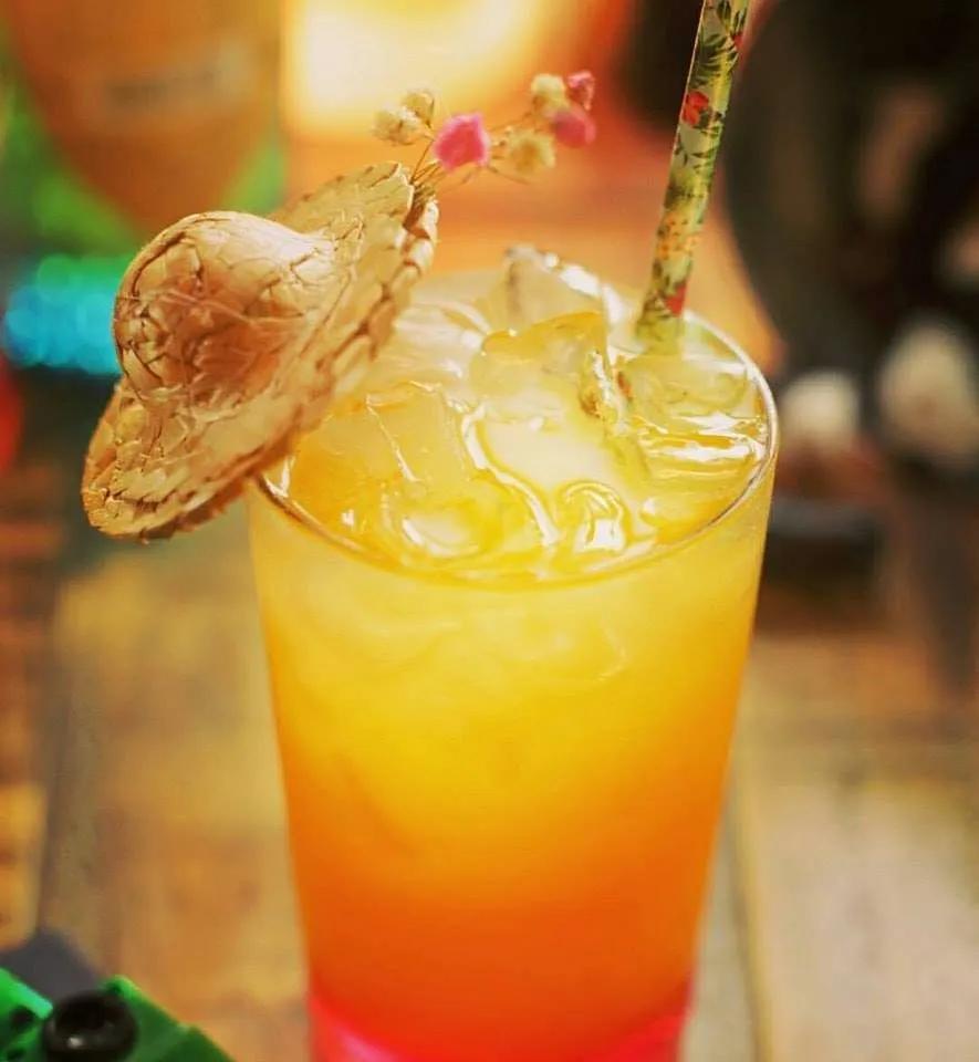 Tequila Sunrise: The Recipe and the Doses of a Refreshing and Colored ...