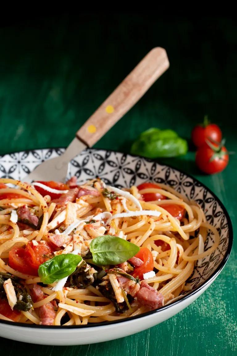 Spaghetti con la rucola e pomodorini | Spaghetti con la rucola