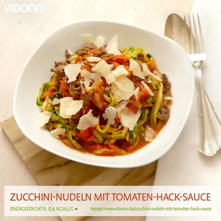Zucchini-Nudeln mit Tomaten-Hack-Sauce | Vibono