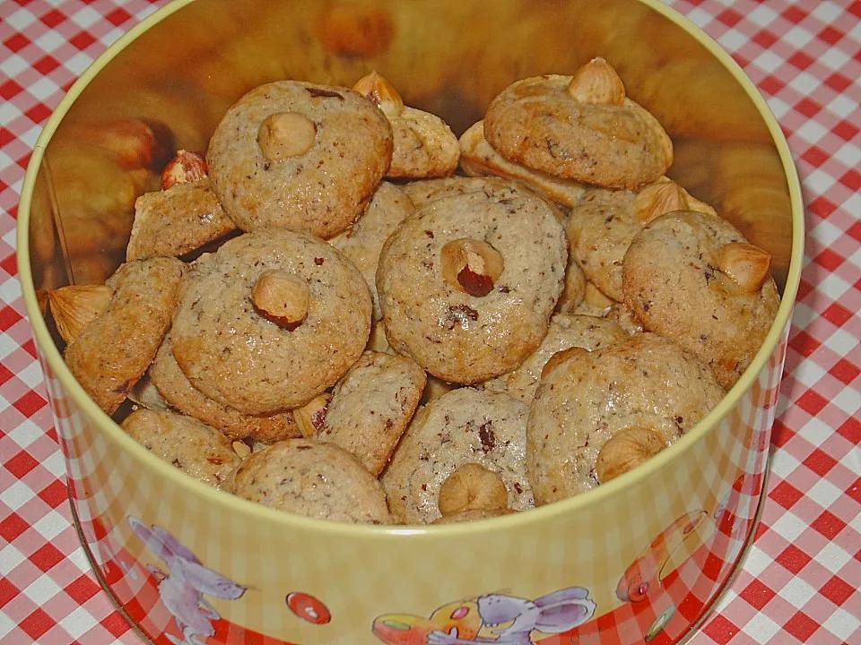 Schoko - Haselnuss - Plätzchen von feuermohn | Chefkoch.de