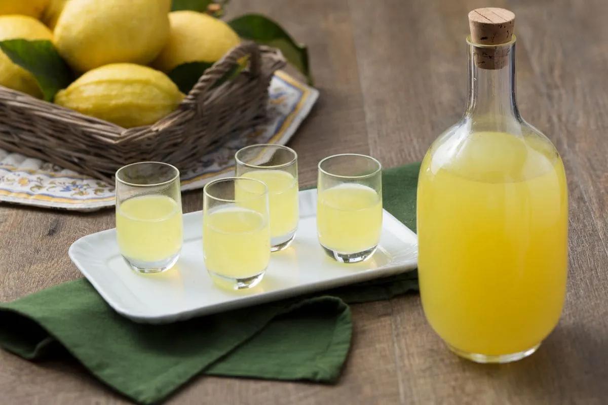 Limoncello (Lemon-flavored liqueur) » ChefSane
