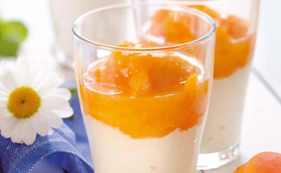 Joghurt Grieß Dessert mit Marillen-Röster • Rezept • GUSTO.AT