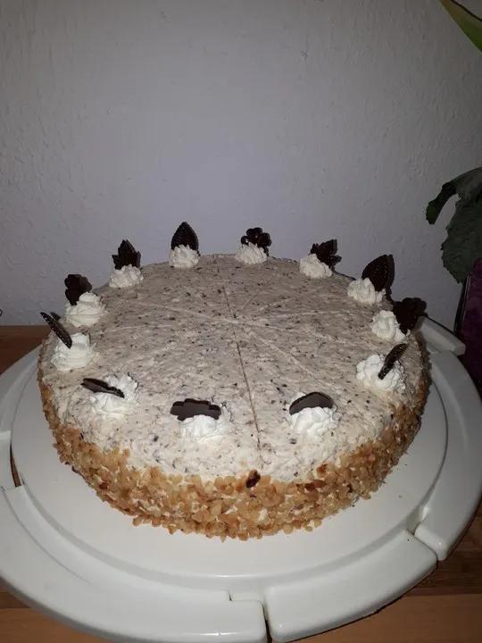 Nuss - Sahne - Torte von TanteKaethe06 | Chefkoch.de