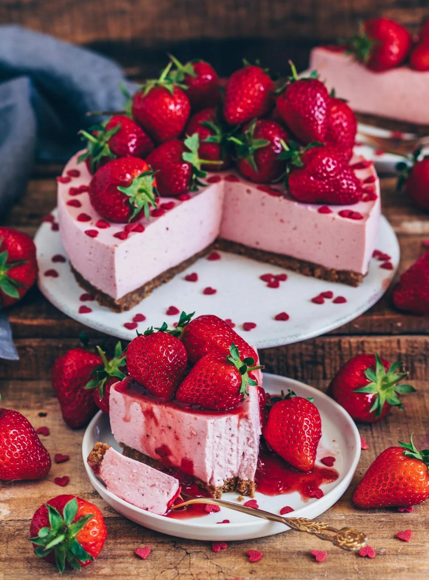 Erdbeer-Käsekuchen (vegan, ohne Backen) - Bianca Zapatka | Foodblog ...